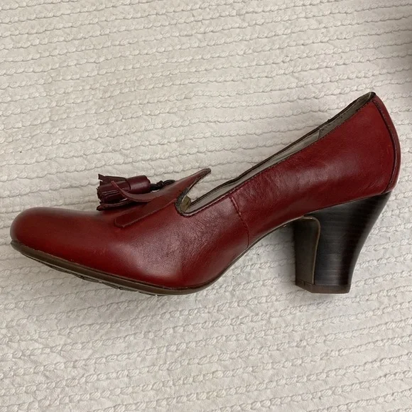 Hush puppies Pumps Womens 10 leather tassel heels Red shoes Preppy office career - Picture 5 of 12